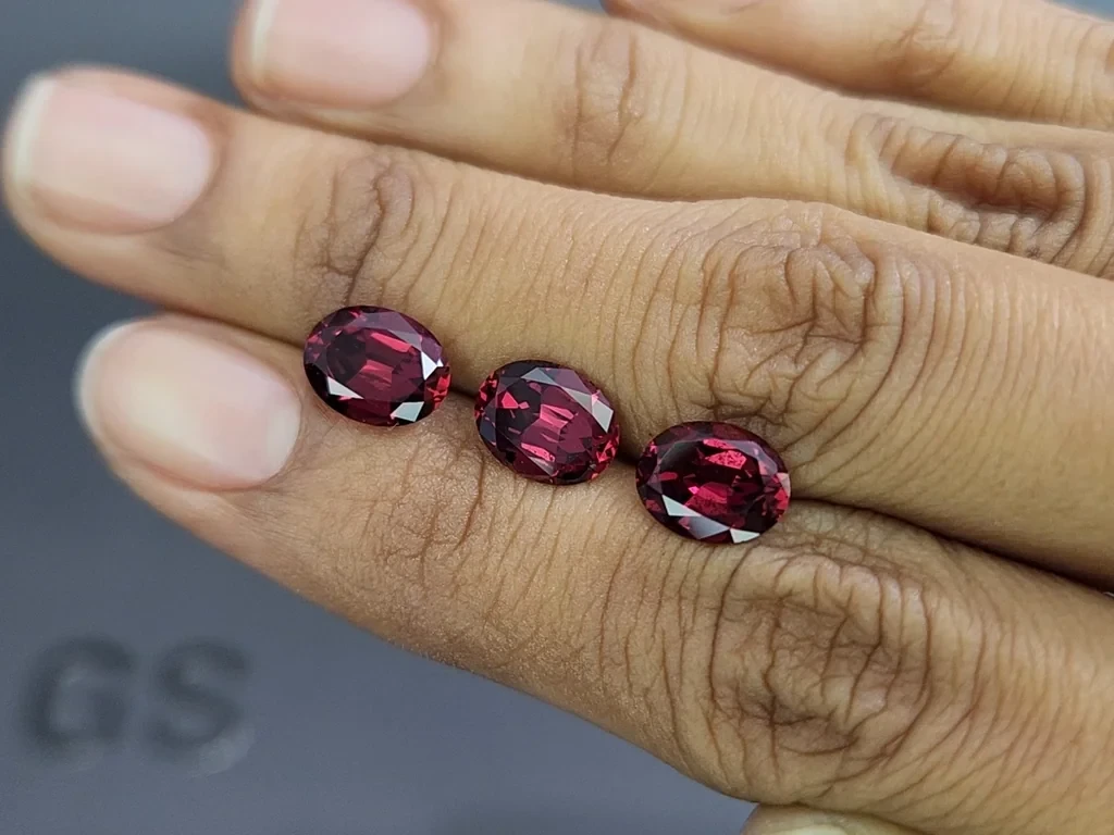 Set of rhodolite garnets oval cut 6.58 carats, Madagascar Image №2