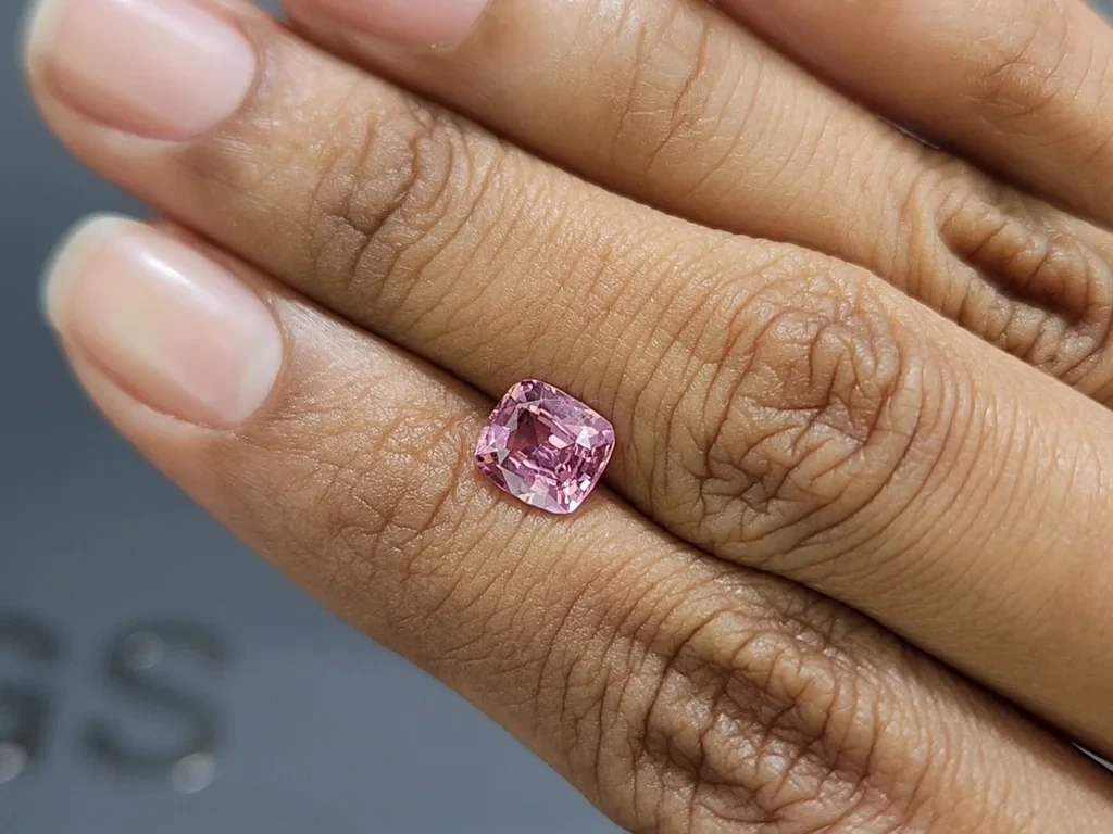 Pink sapphire cushion cut 1.61 carats, Sri Lanka Image №2