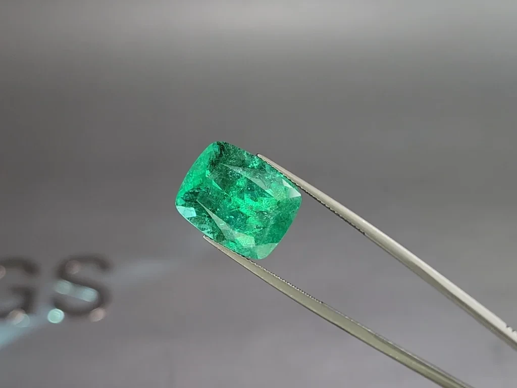Neon-green Paraíba tourmaline cushion cut 16.01 carats, Brazil Image №3
