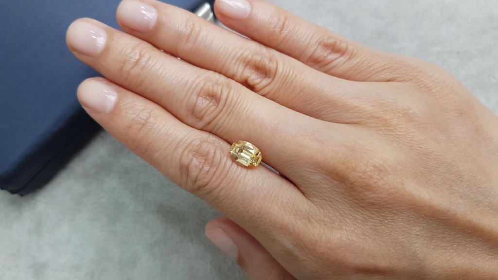 Yellow sapphire in oval cut 2.25 ct from Madagascar Image №2
