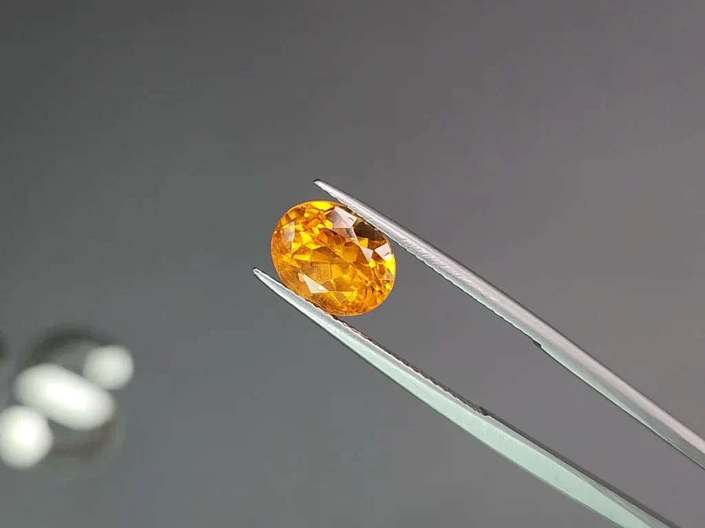 Vivid orange Fanta color spessartine garnet in oval cut 4.29 carats  Image №3