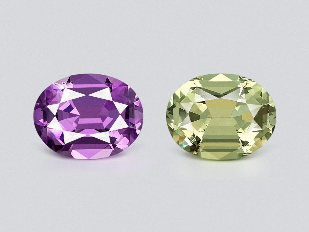 Contrasting pair of violet amethyst and prasiolite (green quartz) in a high-precision cut oval 17.23 carats, Africa Image №1