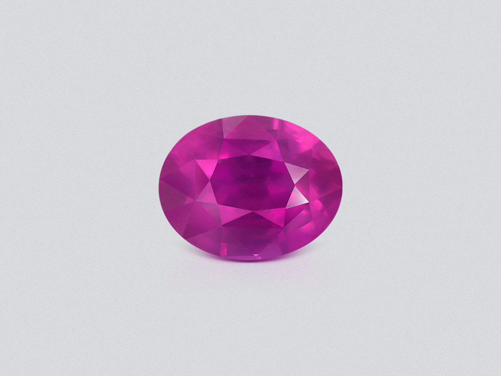 Sapphire Hot Pink rutile silk effect oval cut 2.58 carats, Sri Lanka Image №1