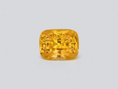 Investment Golden Yellow unheated sapphire in cushion cut 30.50 carats, Sri Lanka photo