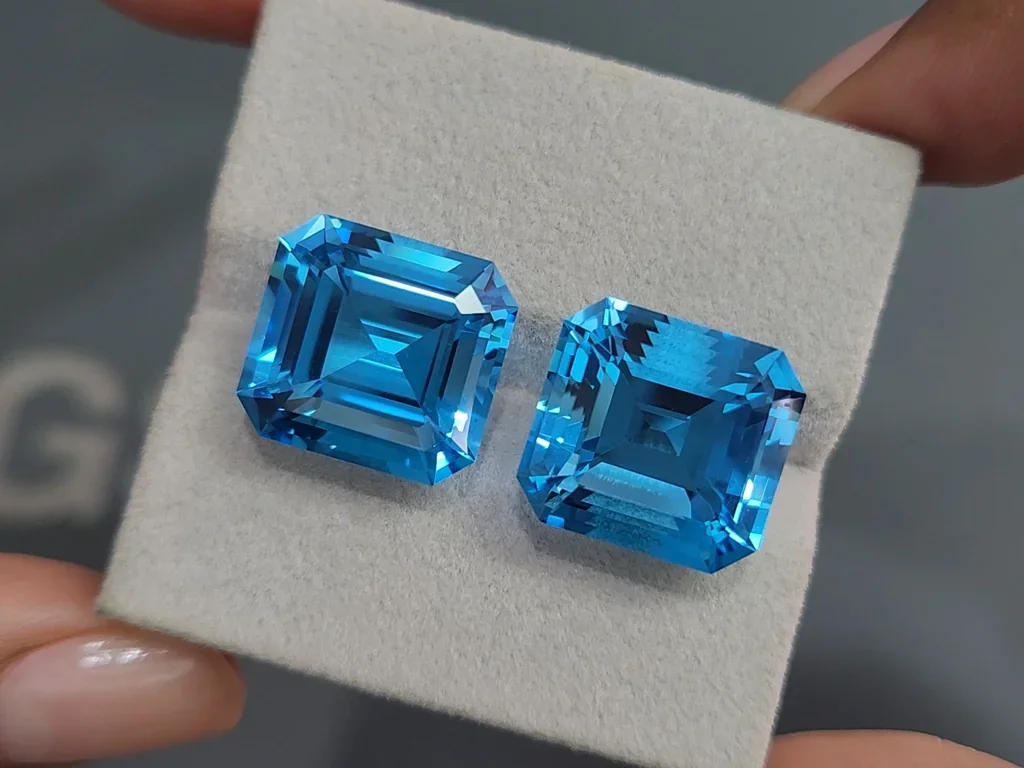 Pair of topaz Swiss Blue octagon cut 34.29 carats, Brazil Image №4