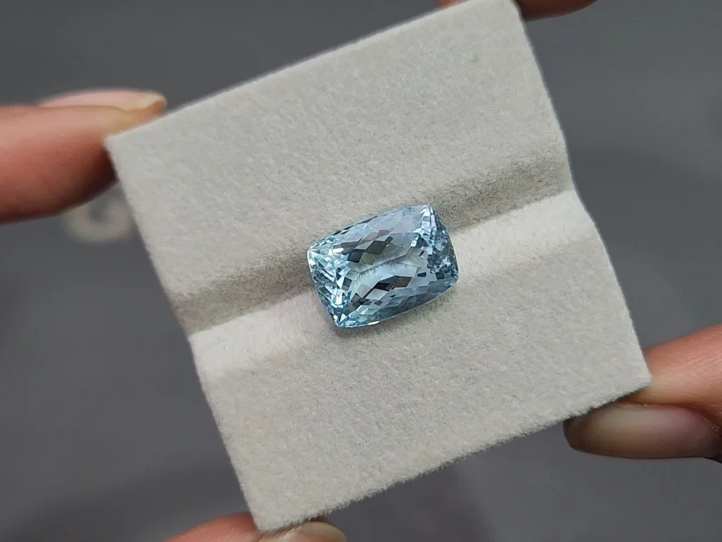 Aquamarine cushion cut 7.24 carats, Madagascar  Image №4