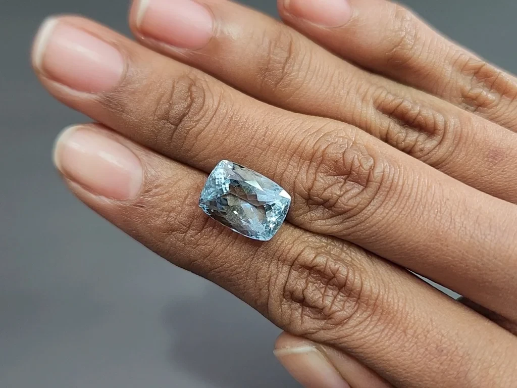 Aquamarine cushion cut 7.24 carats, Madagascar  Image №2