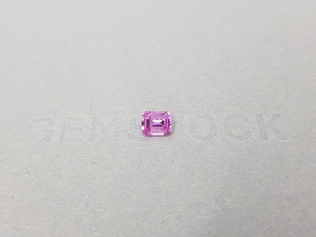 Pink unheated sapphire 0.85 ct, Madagascar Image №1