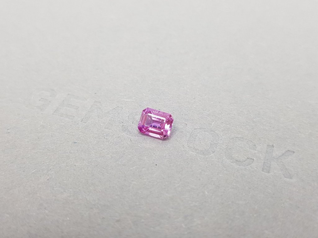 Pink unheated sapphire 0.85 ct, Madagascar Image №3