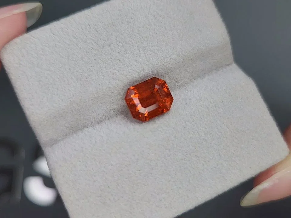 Octagon cut orange spessartine garnet 3.18 carats, Africa Image №4