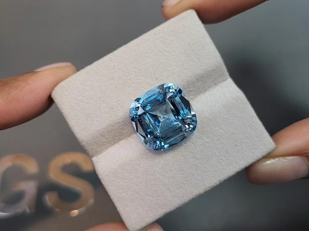 Sky blue topaz in high precision cushion cut 13.64 carats, Madagascar Image №4