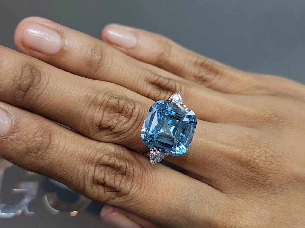 Sky blue topaz in high precision cushion cut 13.64 carats, Madagascar Image №5