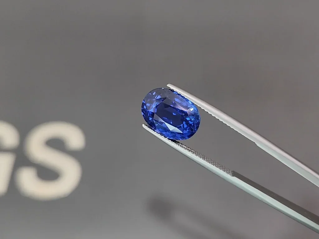 Unheated sapphire Royal Blue oval cut 9.01 carats, Sri Lanka Image №3