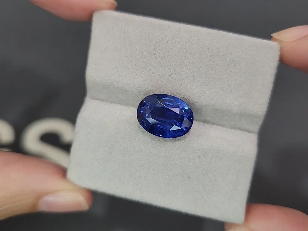 Unheated sapphire Royal Blue oval cut 9.01 carats, Sri Lanka Image №4