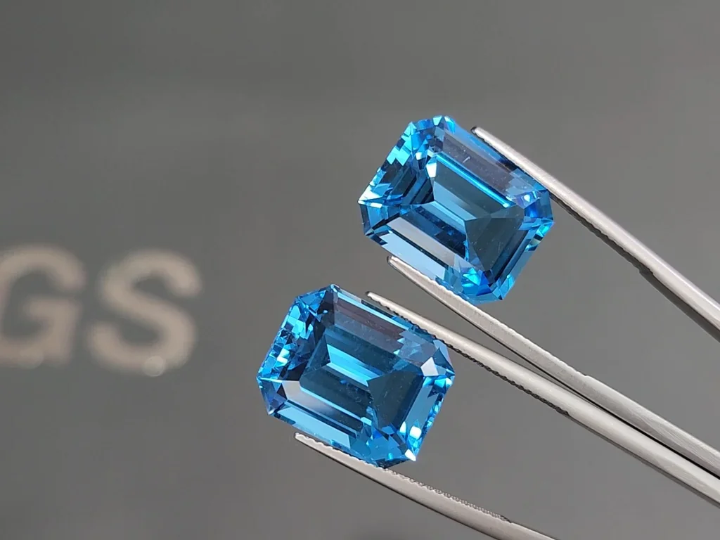 Pair of topaz  Swiss Blue octagon cut  29.45 carats, Brazil Image №3