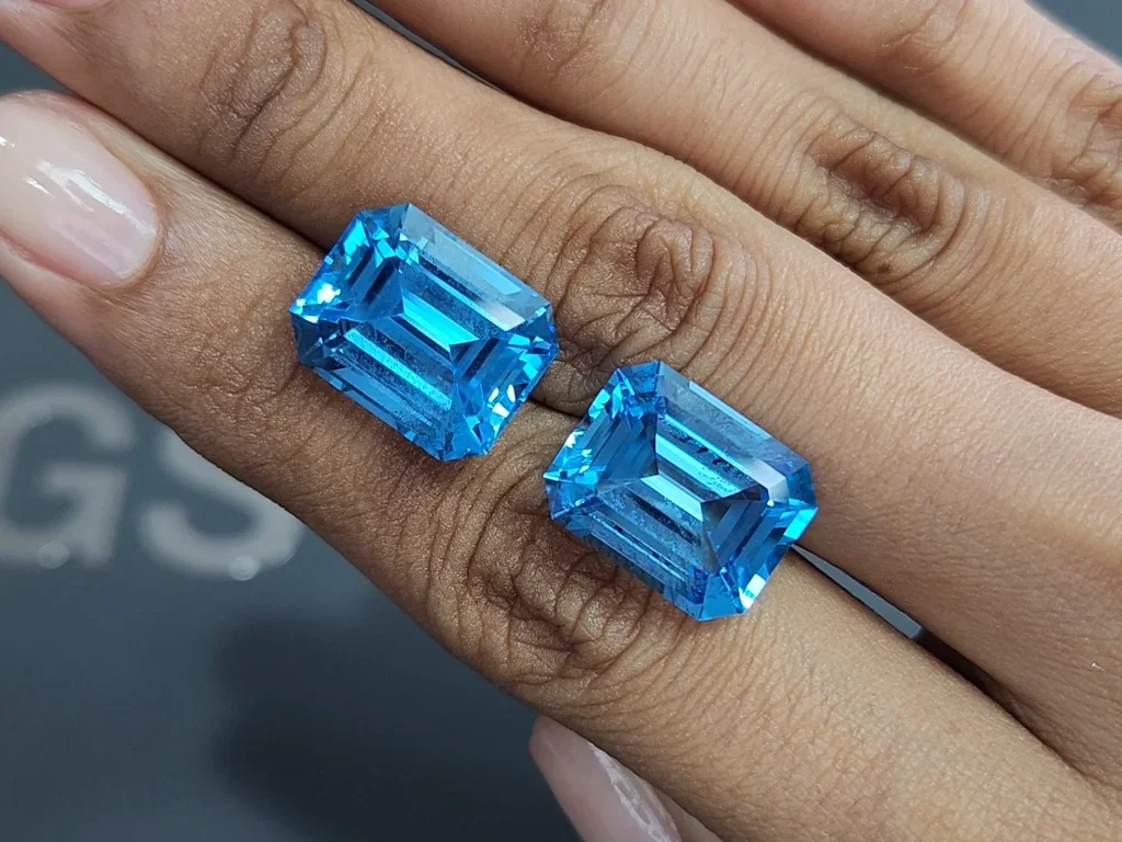 Pair of topaz  Swiss Blue octagon cut  29.45 carats, Brazil Image №2