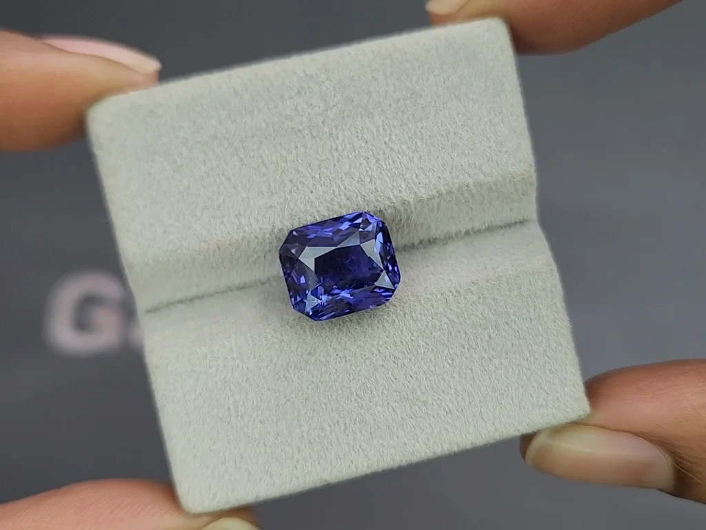 Unheated sapphire Bi-color radiant cut 7.15 carats, Sri Lanka Image №4