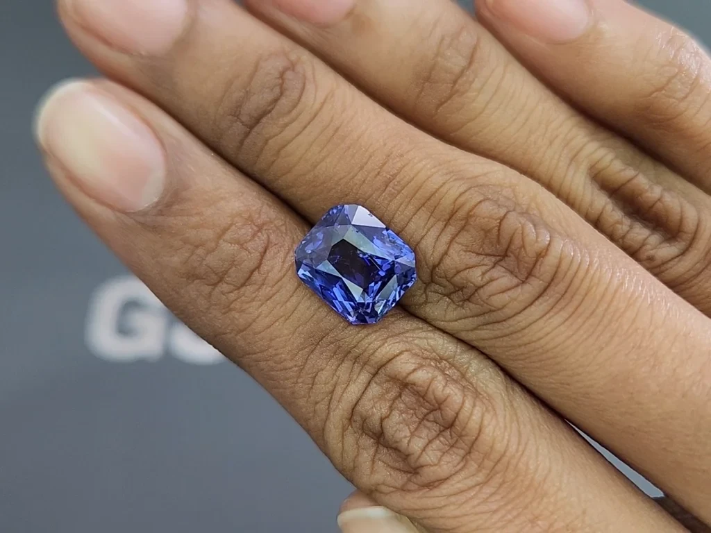 Unheated sapphire Bi-color radiant cut 7.15 carats, Sri Lanka Image №2