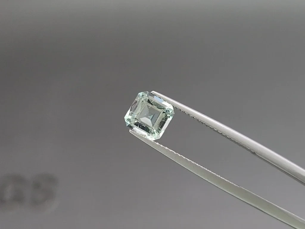 Aquamarine octagon cut 1.36 carats, Madagascar  Image №3