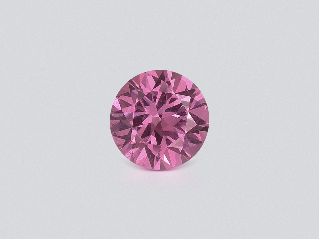 Rhodolite garnet round cut 0.73 carats, Madagascar Image №1
