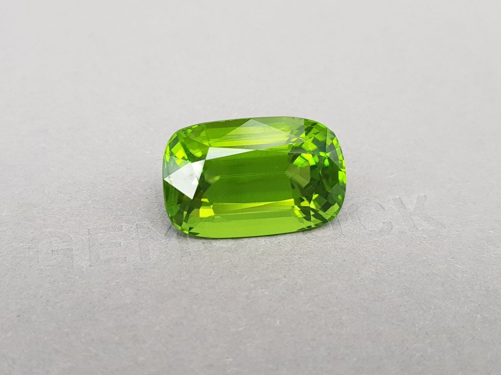 Rare peridot from Burma in a cushion cut 29.42 ct Image №3