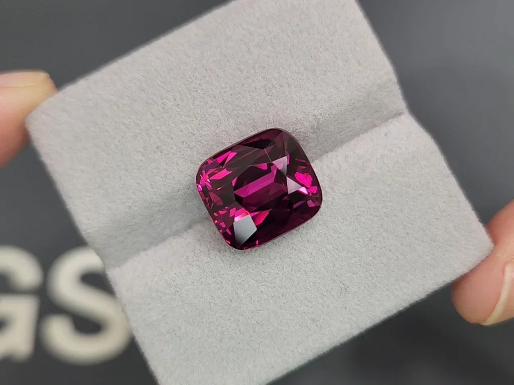 Purple rhodolite garnet in cushion cut 11.10 carats  Image №4