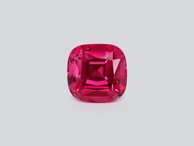 Vibrant pink-red Mahenge spinel in cushion cut 5.72 carats, Tanzania  photo