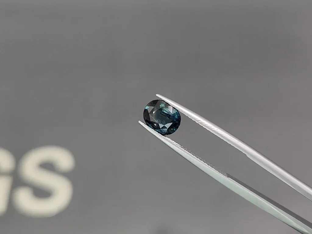 Unheated Teal sapphire oval cut 1.49 carats, Sri Lanka Image №3