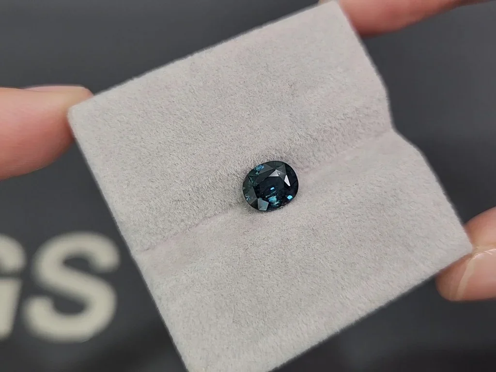 Unheated Teal sapphire oval cut 1.49 carats, Sri Lanka Image №4