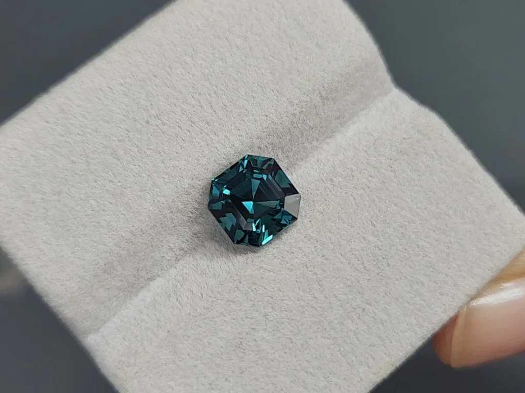 Tourmaline indigolite octagon cut 2.71 carats, Africa Image №4