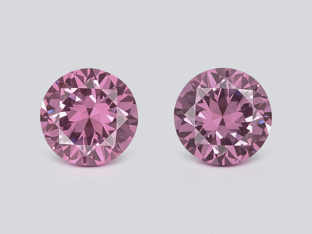 Pair of rhodolite garnets round cut  0.95 carats, Madagascar Image №1