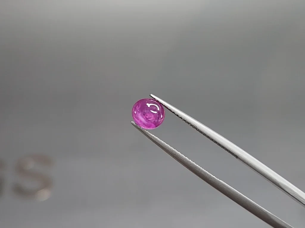 Unheated star ruby cabochon cut 2.05 carats, Mozambique Image №4