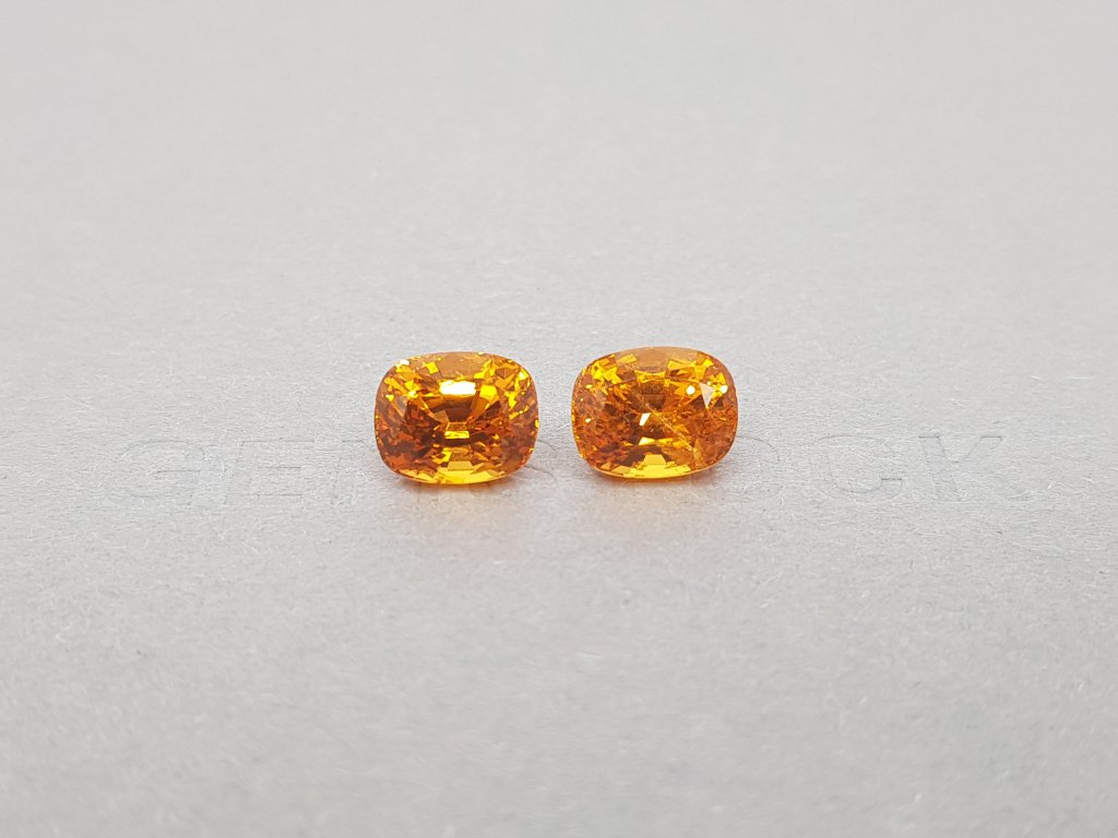 Pair of vibrant cushion cut spessartines 7.60 ct Image №1