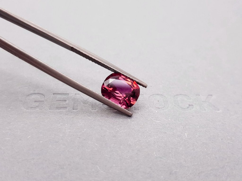 Intense red-pink cushion cut tourmaline 2.70 ct Image №4