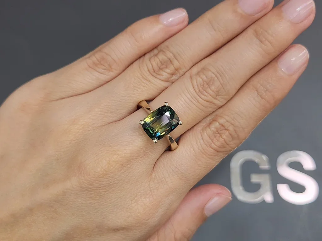  Ring with unique cushion-cut teal sapphire 6.20 ct in 18K gold champagne color Image №7