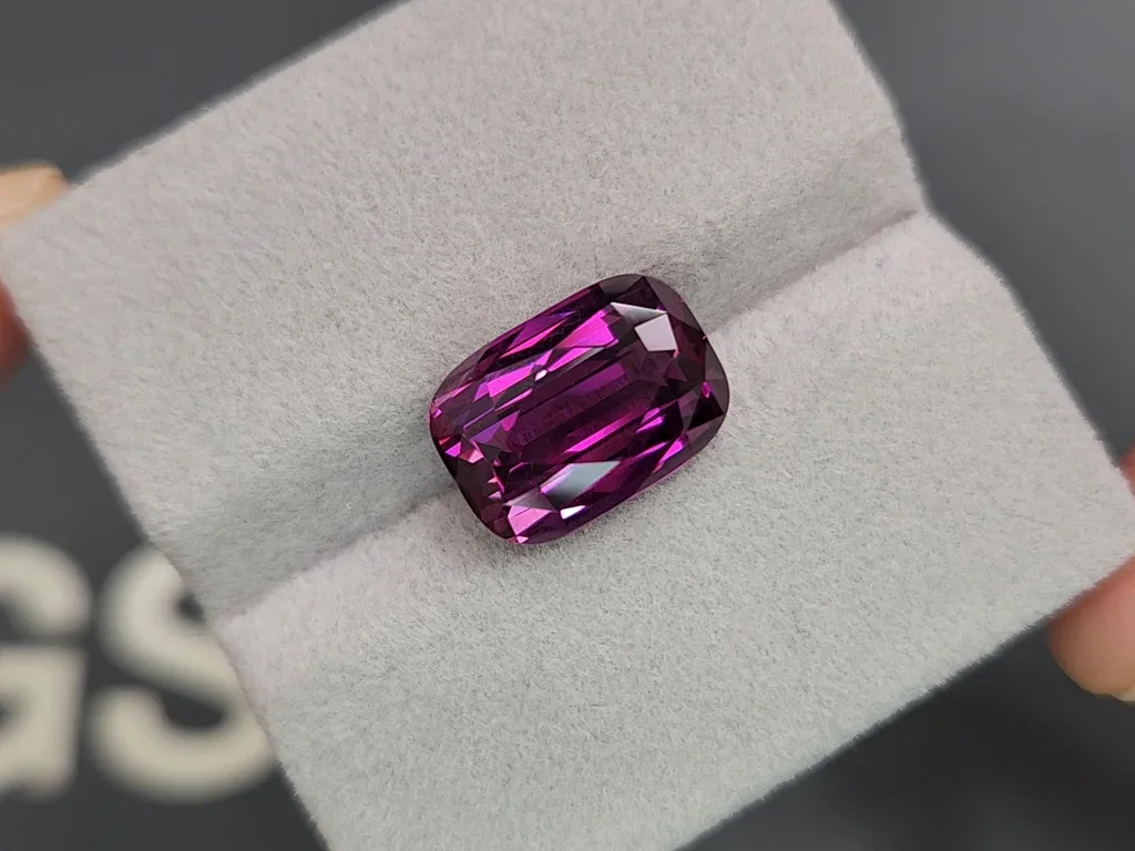 Purple garnet Rhodolite cushion cut 10.03 carats  Image №4