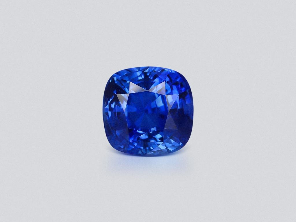 Cornflower Blue sapphire in cushion cut 3.25 carats, Sri Lanka Image №1