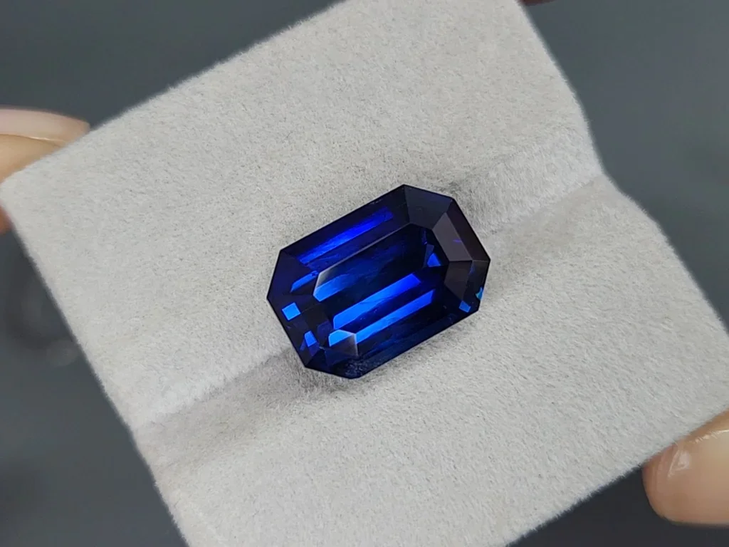Investment unheated Royal Blue sapphire in octagon cut 15.20 carats, Burma (SSEF, GRS, GIA) Image №4