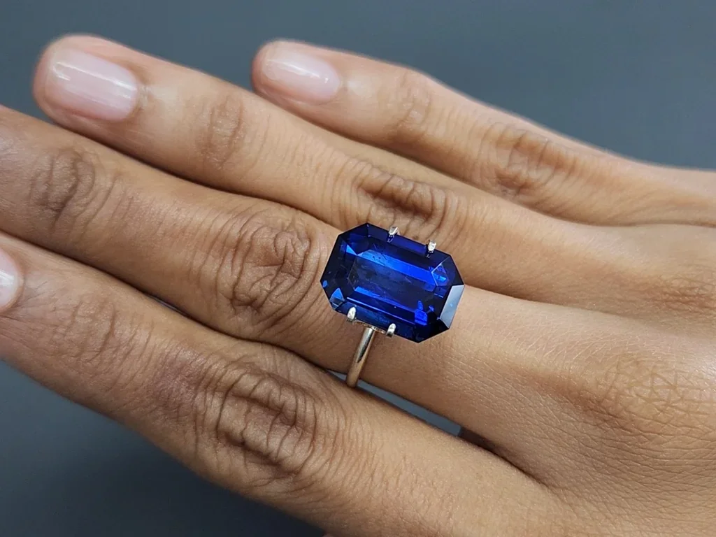 Investment unheated Royal Blue sapphire in octagon cut 15.20 carats, Burma (SSEF, GRS, GIA) Image №5