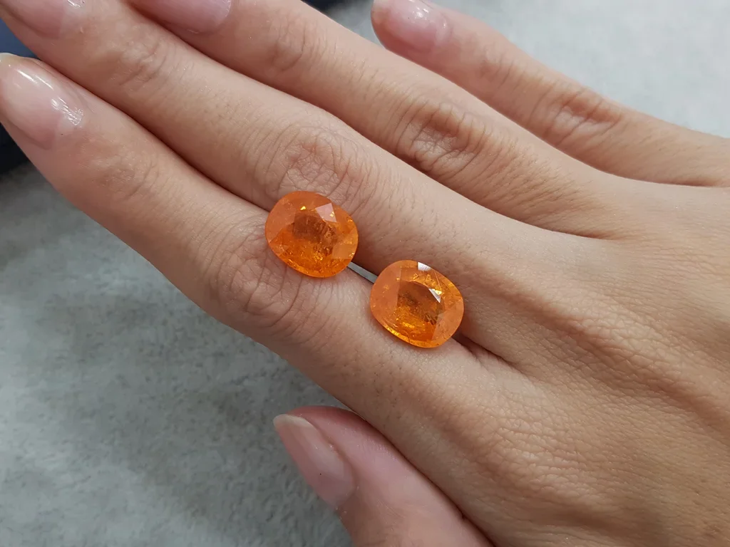 Pair of bright oval cut Fanta color spessartines 13.78 ct, Nigeria Image №2