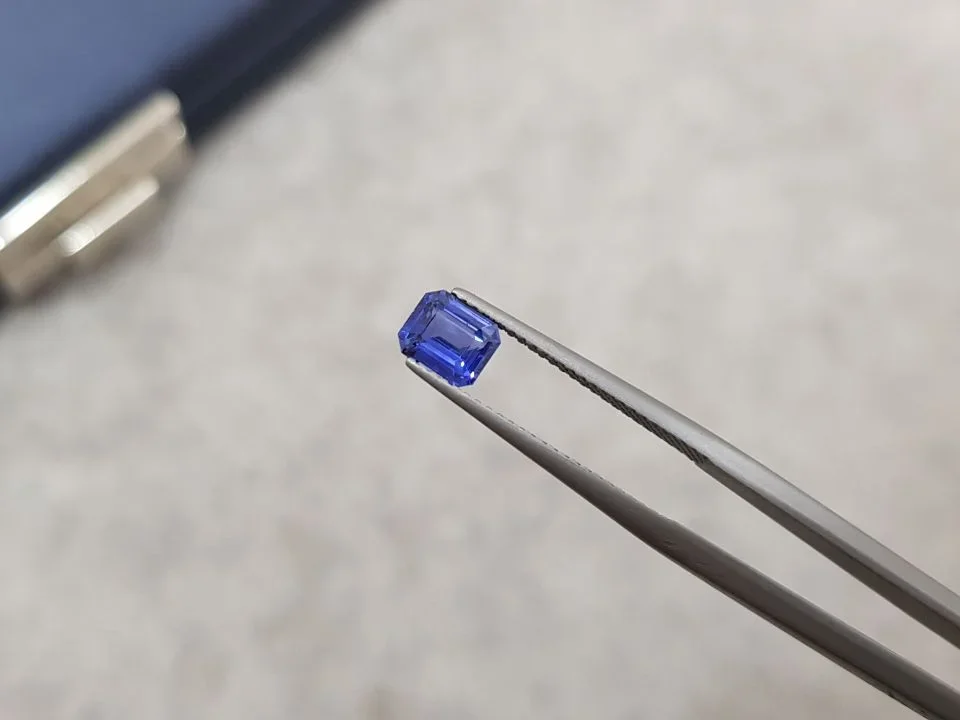 Cornflower blue sapphire in octagon cut 1.05 ct, Sri Lanka Image №2
