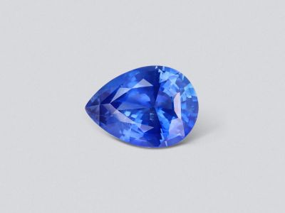 Cornflower blue sapphire in pear cut 1.47 ct, Sri Lanka photo