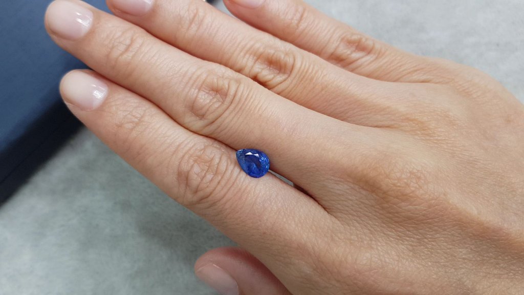 Cornflower blue sapphire in pear cut 1.47 ct, Sri Lanka Image №2