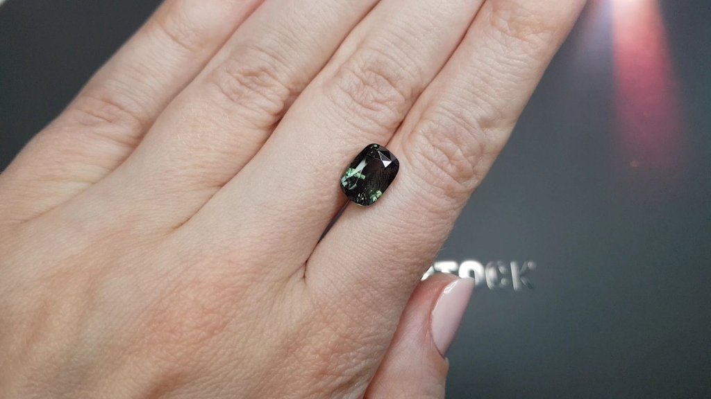 Rare alexandrite with strong color change effect in cushion cut 5.21 ct, Sri Lanka Image №5