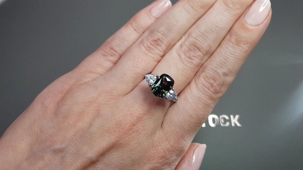 Rare alexandrite with strong color change effect in cushion cut 5.21 ct, Sri Lanka Image №11