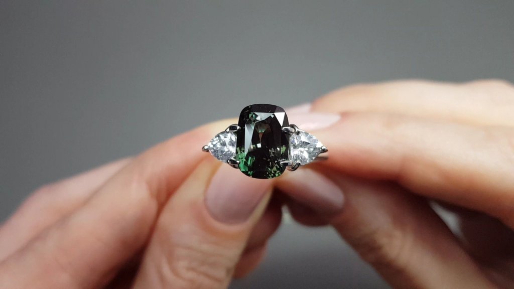 Rare alexandrite with strong color change effect in cushion cut 5.21 ct, Sri Lanka Image №10