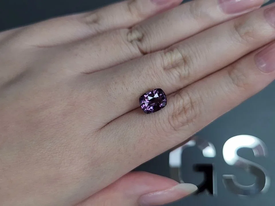 Purple cushion-cut spinel 3.20 carats, Tanzania Image №2