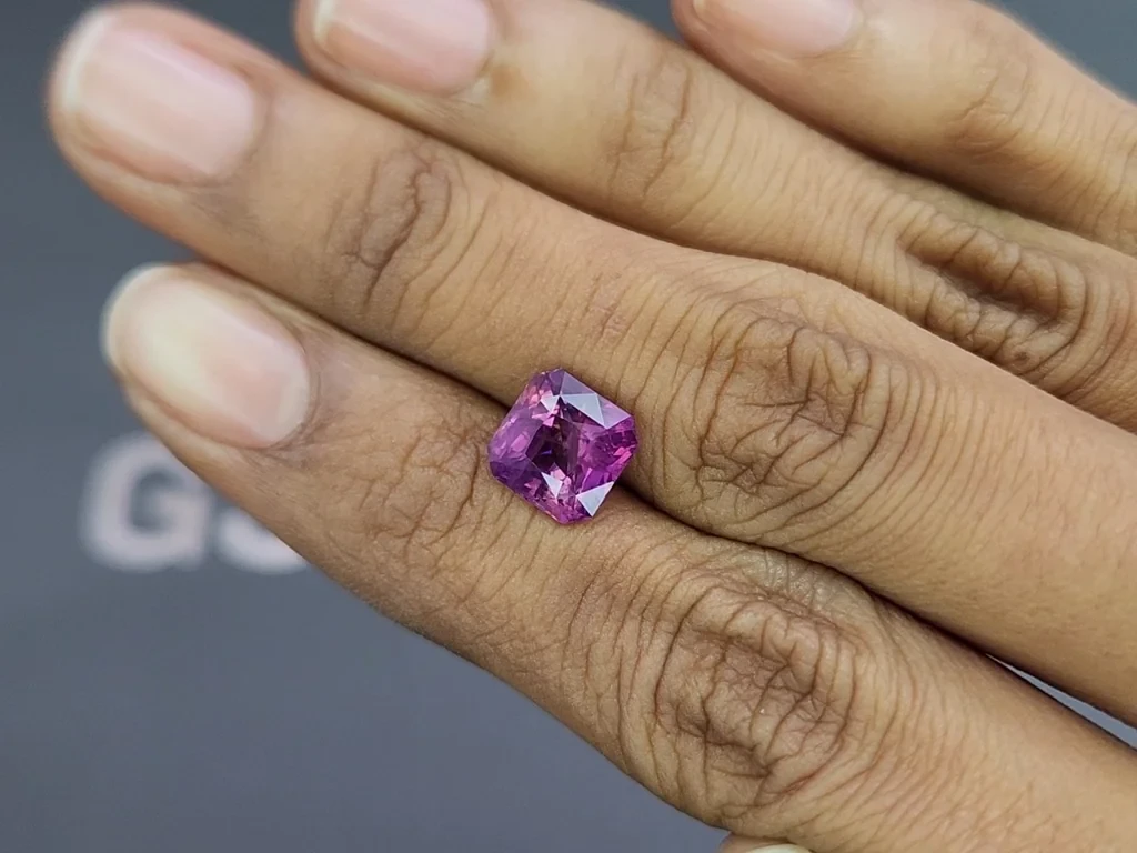 Unheated purple sapphire radiant cut 3.61 carats, Madagascar Image №2