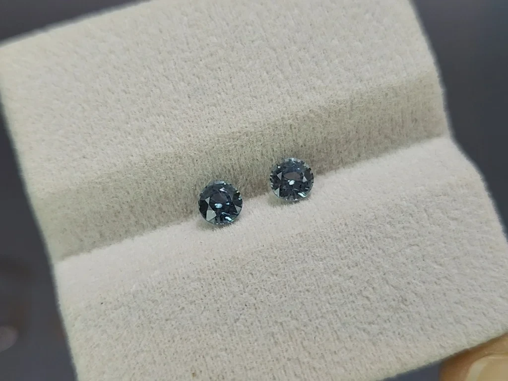Pair of unheated greenish blue sapphires round cut 0.89 carats, Madagascar Image №4