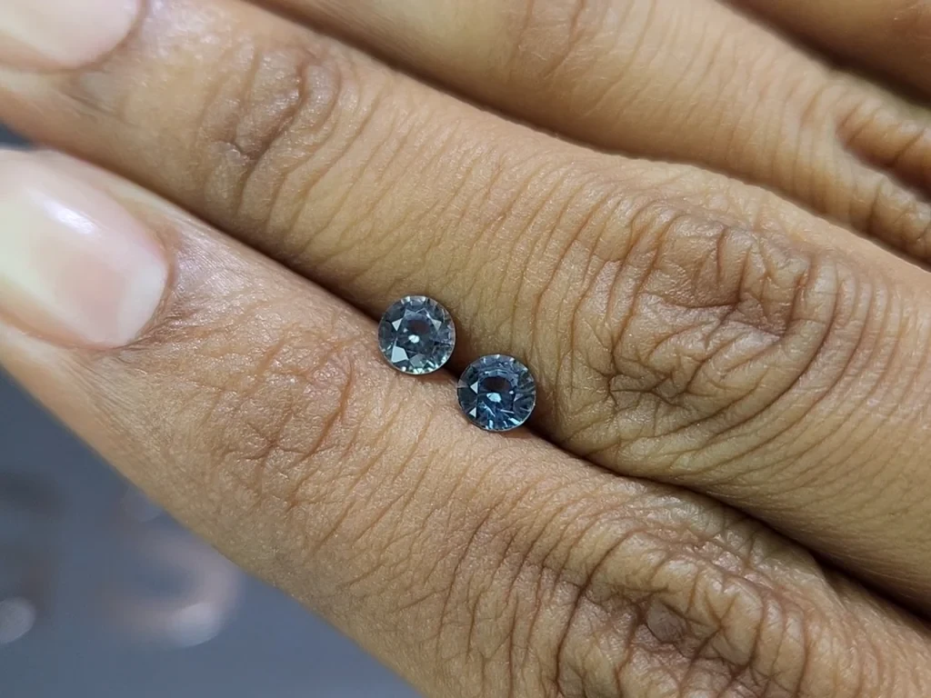Pair of unheated greenish blue sapphires round cut 0.89 carats, Madagascar Image №2